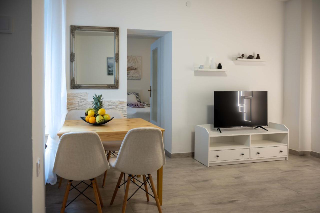 PUY Apartment Montona מראה חיצוני תמונה