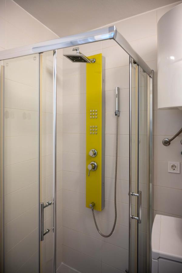 PUY Apartment Montona מראה חיצוני תמונה