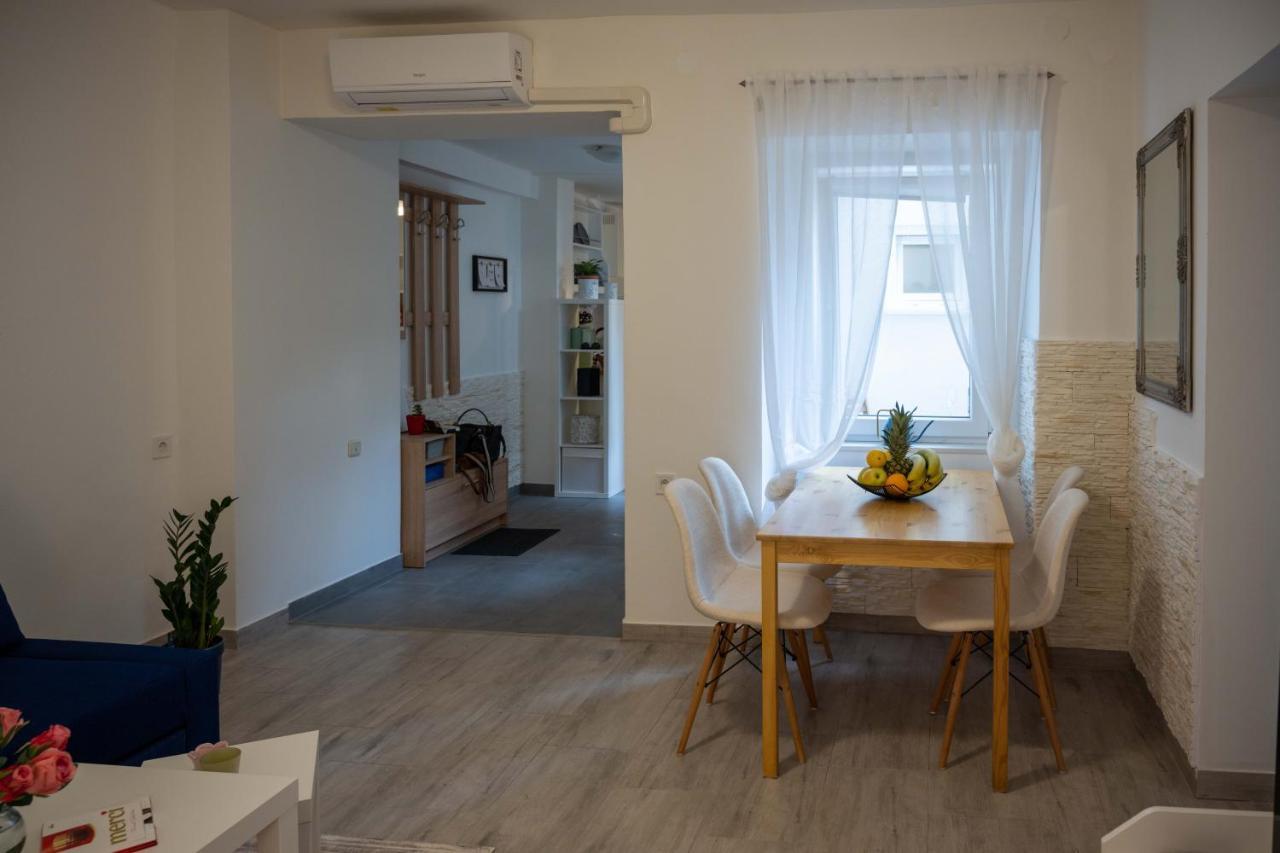PUY Apartment Montona מראה חיצוני תמונה